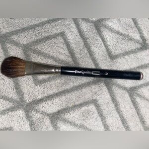 MAC Vintage Natural hair Brush No. 2 made in France